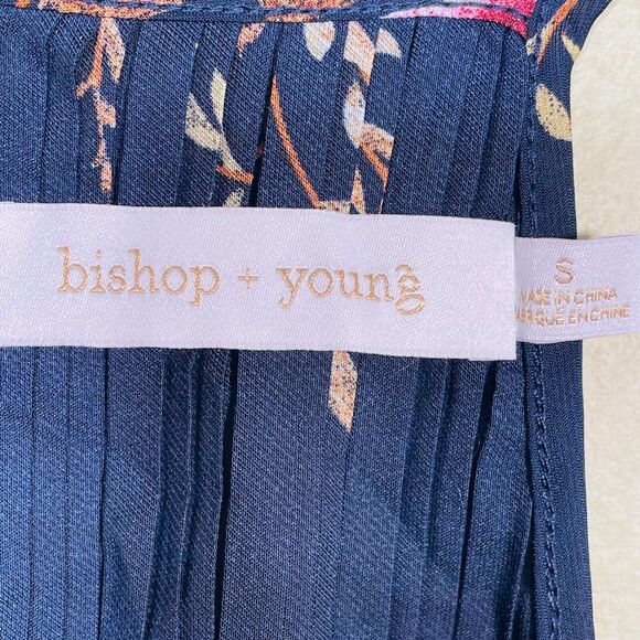 Bishop + Young Blue Floral Accordion Tank Top NWOT Size Small - Picture 3 of 8